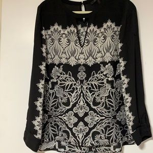 BCBG blouse in excellent condition